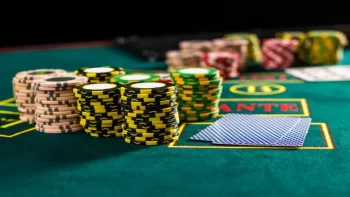 Table Stakes: A Fundamental Concept in Poker image